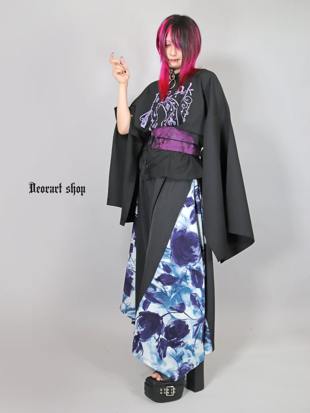 Deorart,ディオラート,通販,地雷系,原宿系,鬱,漢字T,メッセージT,ホラー,ファッション,Tシャツ,オーバーサイズ,BIGサイズ,ゴス,ゴシック,メンズ,レディス,V系,goth,emo,punk,cyber,kanji,japan,fashion,rock,harajyuku,大きいサイズ,モード,服