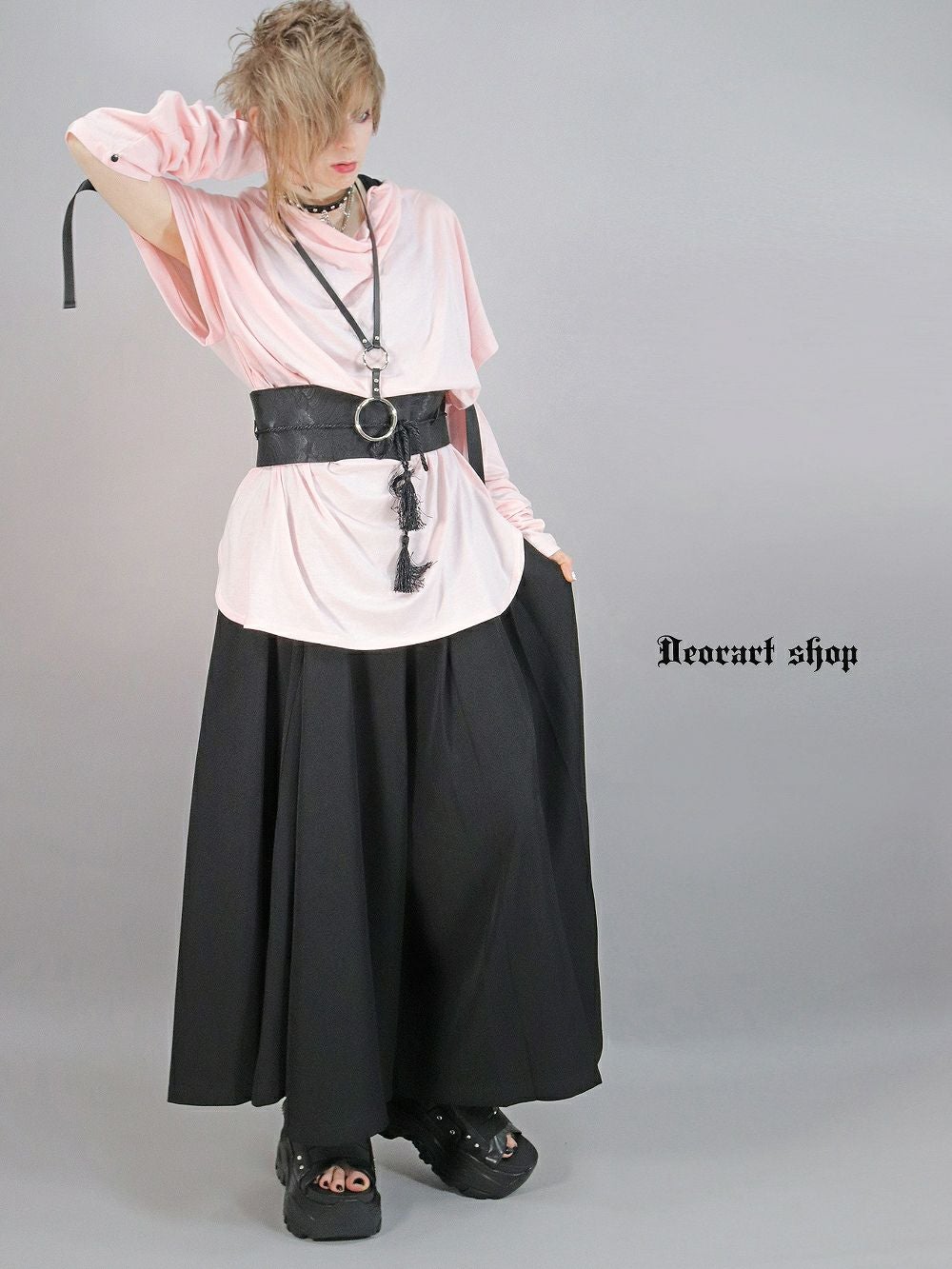 Deorart,ディオラート,ドレープネック,アームカバー,地雷系,袖セパレート,ボンテージ,変形Tシャツ,変型Tシャツ,V系,ヴィジュアル系,30代,40代,50代,ゴスパン