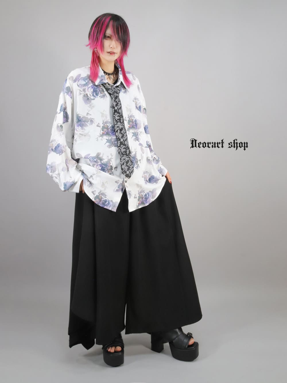 Deorart,ディオラート,総柄シャツ,V系シャツ,パーティ,ドレスアップ,ローズ柄,オーバーサイズ,薔薇,花柄,メンズ,レディス,おしゃれ,カッコイイ,地雷系,ホスト,ライブ衣装,通販