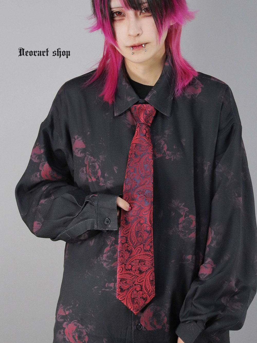 Deorart,ディオラート,総柄シャツ,V系シャツ,パーティ,ドレスアップ,ローズ柄,オーバーサイズ,薔薇,花柄,メンズ,レディス,おしゃれ,カッコイイ,地雷系,ホスト,ライブ衣装,通販