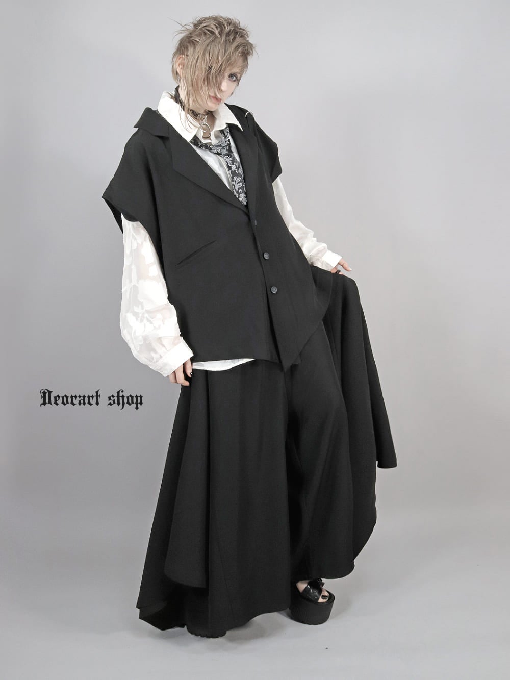 Deorart,ディオラート,V系,地雷系,ゴシック,ジレ,ベスト,セットアップ,V系,ヴィジュアル系,コーデ,ホスト,コンカフェ,ライブ,ファッション,ダンス衣装,メンズ,レディス,男装
