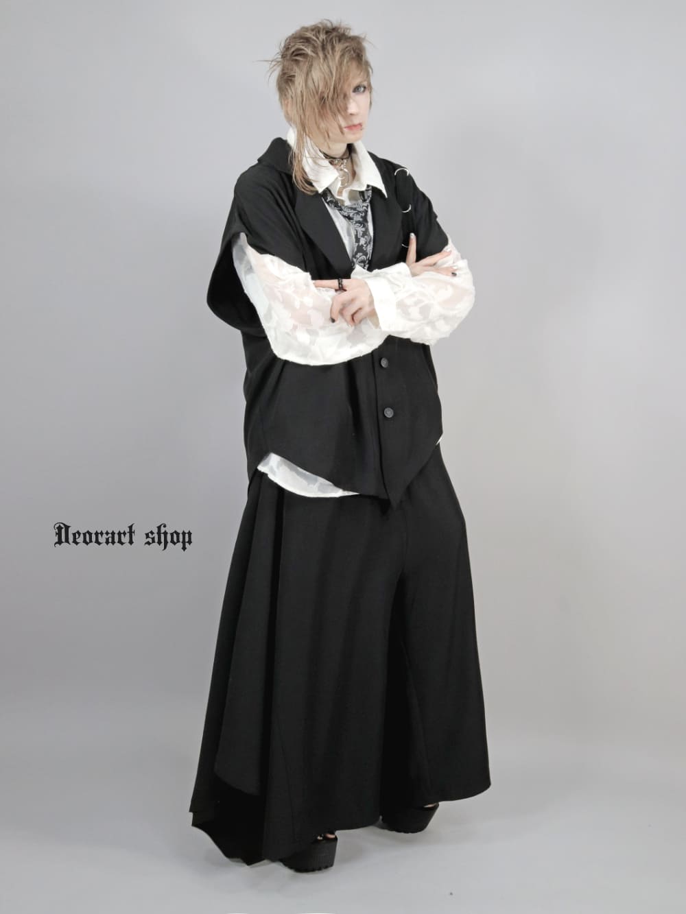 Deorart,ディオラート,V系,地雷系,ゴシック,ジレ,ベスト,セットアップ,V系,ヴィジュアル系,コーデ,ホスト,コンカフェ,ライブ,ファッション,ダンス衣装,メンズ,レディス,男装