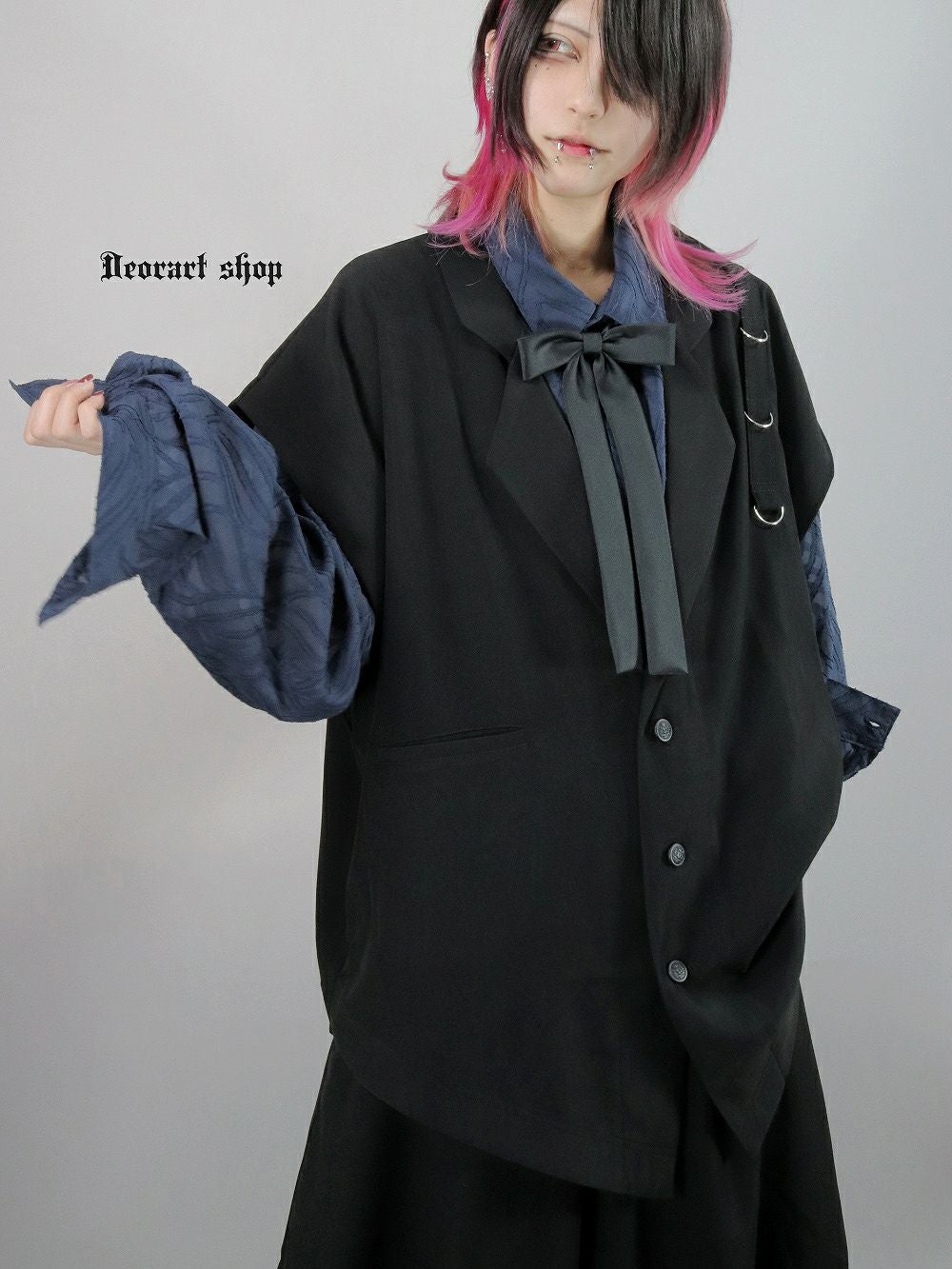 Deorart,ディオラート,V系,地雷系,ゴシック,ジレ,ベスト,セットアップ,V系,ヴィジュアル系,コーデ,ホスト,コンカフェ,ライブ,ファッション,ダンス衣装,メンズ,レディス,男装