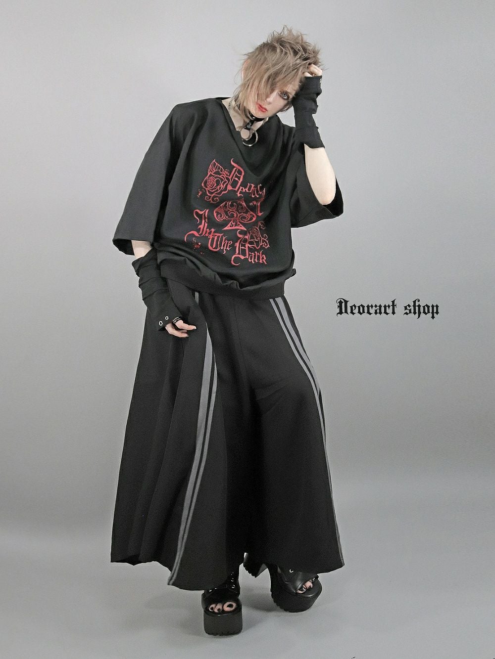 Deorart,ディオラート,地雷系,ジェンダーレス,ユニセックス,スカート,サイバー,原宿系,ジャージ,V系,goth china,,emo,punk,rock,harajyuku,ゴシック,モード,ファッション,服,通販