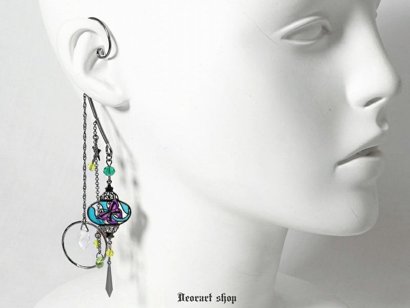 Deorart,ディオラート,イヤーフック,イヤリング,ステンドグラス風,揺れる,蝶,紫,黄色,ランプ,ランタン,ロングピアス,かわいい,かっこいい,V系
