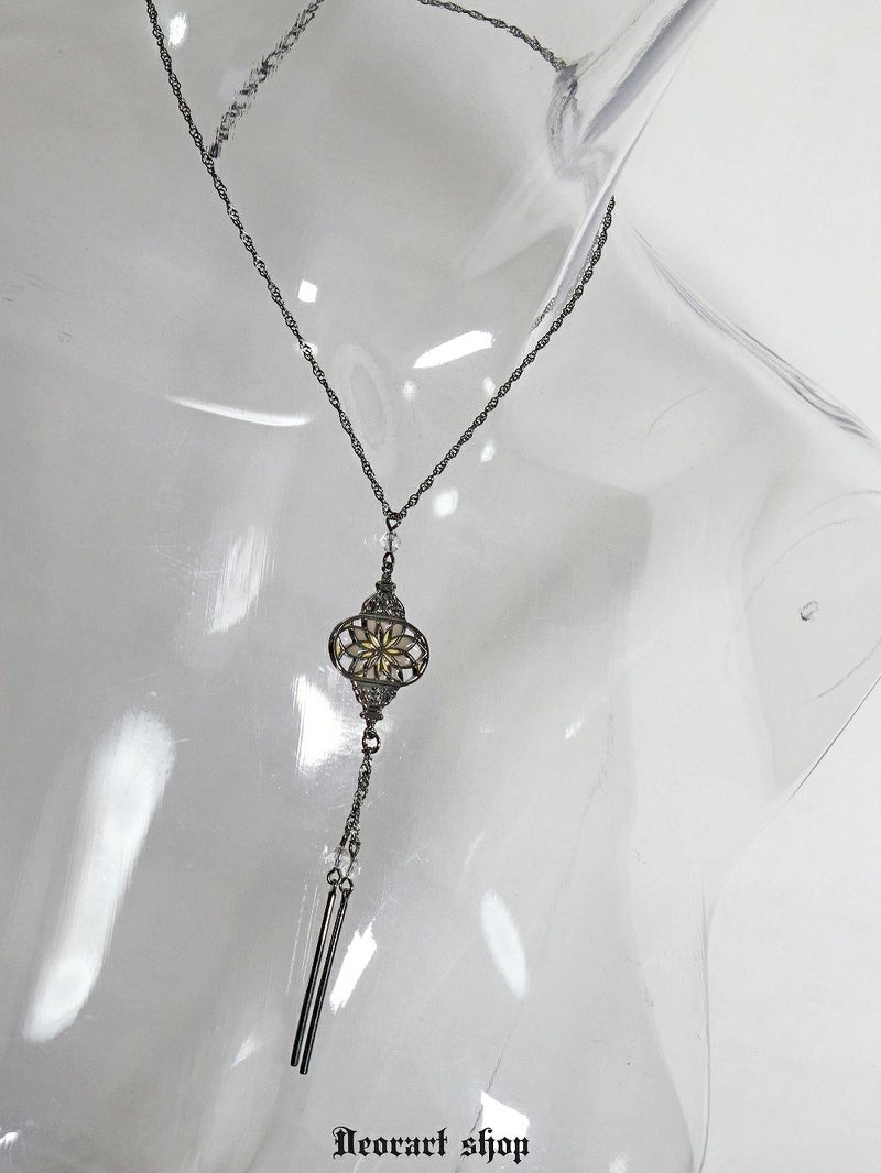 Deorart,ディオラート,ネックレス,アクセサリー,ステンドグラス風,ガラス素材,ランタンモチーフ,ゴシック,アジアン,和風,かわいい,きれい,サブカル系