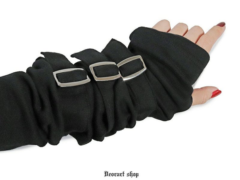 Deorart,ディオラート,アームカバー,日焼け対策,パンクファッション,V系ファッション,地雷系女子,地雷系男子,地雷系ファッション,量産型ファッション,コスプレ衣装,バンド衣装,ライブ衣装