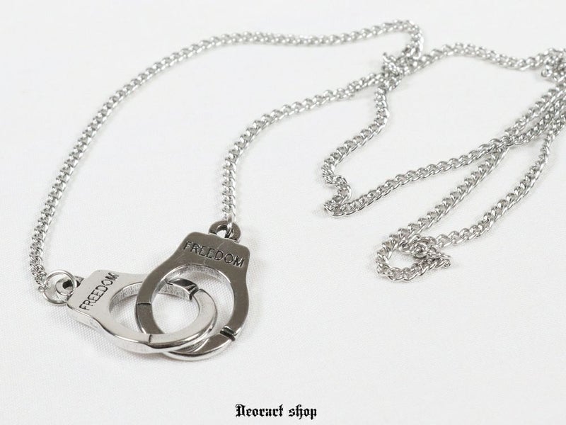 Deorart,ディオラート,ネックレス,アクセサリー,アクセ,通販,手錠ネックレス,手錠モチーフ,チェーンネックレス,かっこいい,かわいい,シルバー,V系ファッション,パンクファッション,ゴシックファッション,地雷系女子,地雷系男子,地雷系ファッション,20代,30代,40代