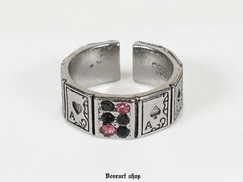 Deorart,ディオラート,指輪,リング,トランプ柄,アリスモチーフ,スペードモチーフ,ハートモチーフ,ストーン付き,リング,フルーサイズ,