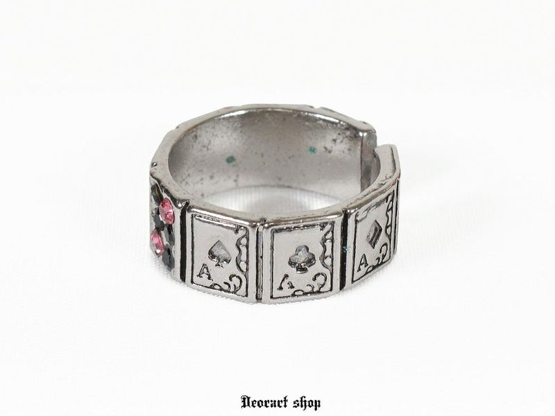 Deorart,ディオラート,指輪,リング,トランプ柄,アリスモチーフ,スペードモチーフ,ハートモチーフ,ストーン付き,リング,フルーサイズ,