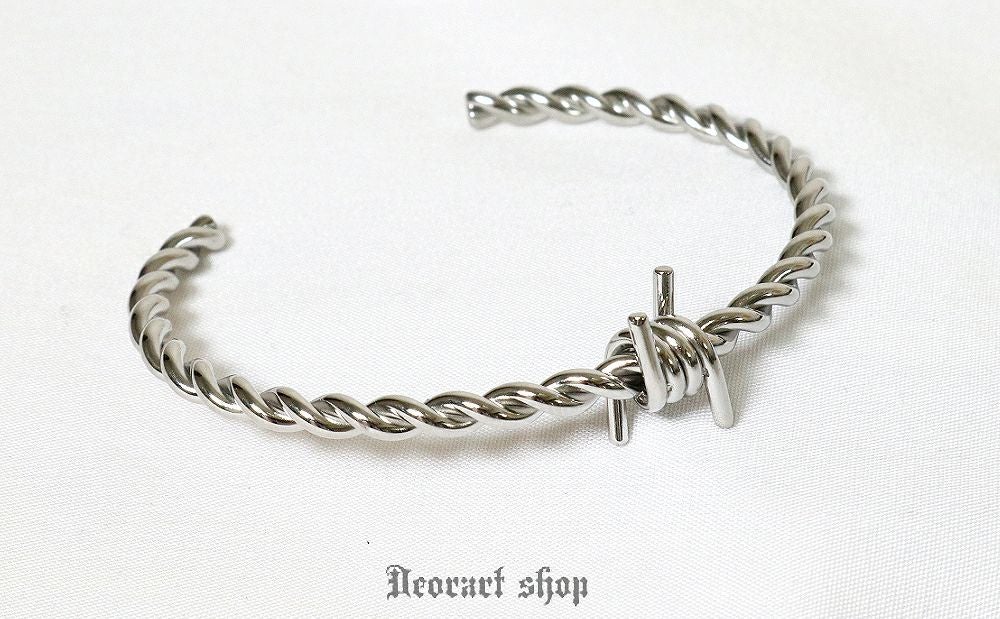 Deorart,ディオラート,有刺鉄線,スタッズ,バングル,腕輪,重ね付け,V系,ヴィジュアル系,サブカル,ファッション,連結,アーマーリング,メンズ,レディス ,emo,Vrock,kimono,anime,fashion