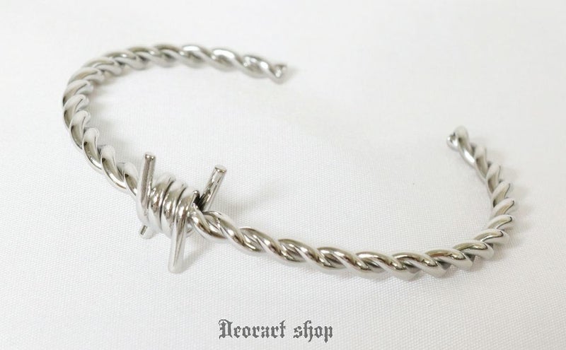 Deorart,ディオラート,有刺鉄線,スタッズ,バングル,腕輪,重ね付け,V系,ヴィジュアル系,サブカル,ファッション,連結,アーマーリング,メンズ,レディス ,emo,Vrock,kimono,anime,fashion