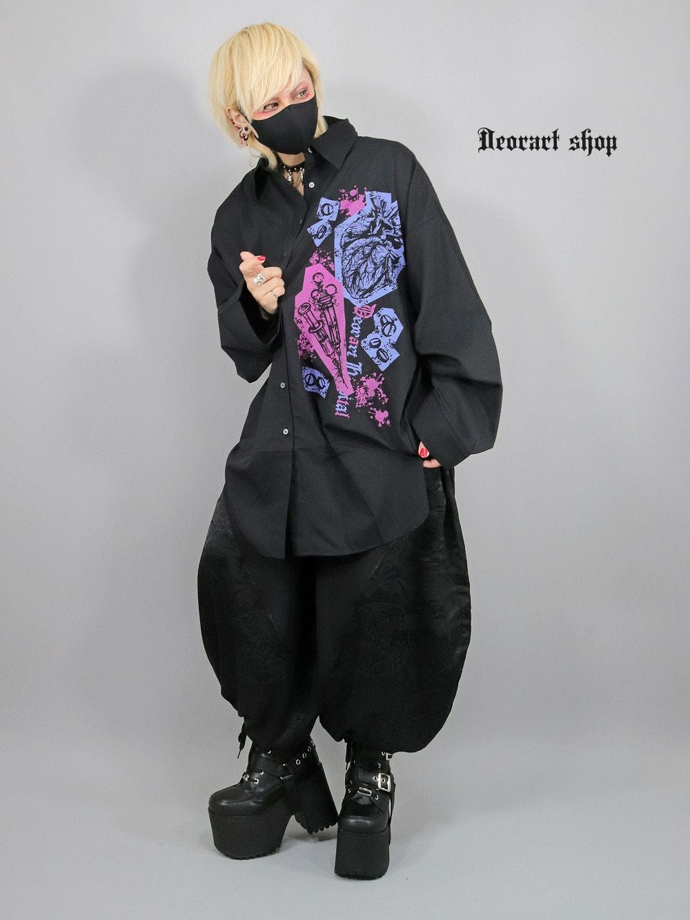 Deorart,ディオラート,病院風コーデ,血まみれ,包帯,ナースコーデ,ドクター,注射器,聴診器,プリント,医者,白衣,マッドサイエンティスト,ホラー,コスプレ,ゴスロリ,通販,地雷系,ハロウィン,衣装,バンド,コンカフェ,V系,ヴィジュアル系,男,メンズ,レディース,ファッション,mad scientist,emo,fashion