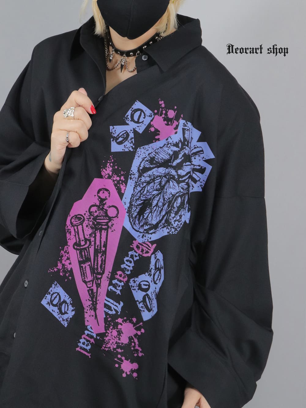 Deorart,ディオラート,病院風コーデ,血まみれ,包帯,ナースコーデ,ドクター,注射器,聴診器,プリント,医者,白衣,マッドサイエンティスト,ホラー,コスプレ,ゴスロリ,通販,地雷系,ハロウィン,衣装,バンド,コンカフェ,V系,ヴィジュアル系,男,メンズ,レディース,ファッション,mad scientist,emo,fashion