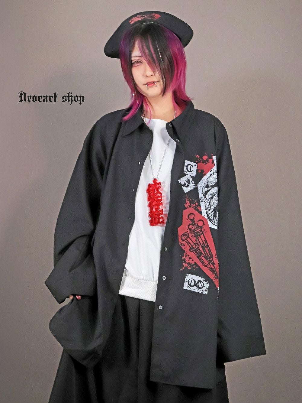 Deorart,ディオラート,アクリルネックレス,大きめ,モチーフ,ペンダント,漢字,血,依存症,病み,メンヘラ,アクセサリー,V系,ヴィジュアル系,サブカル,地雷系,大人,オカルト,ホラー,ゾンビ,メンズ,レディス,necklace,pendant,Jrock,anime,harajyuku,japan,kanji,emo,punk,rock,addiction