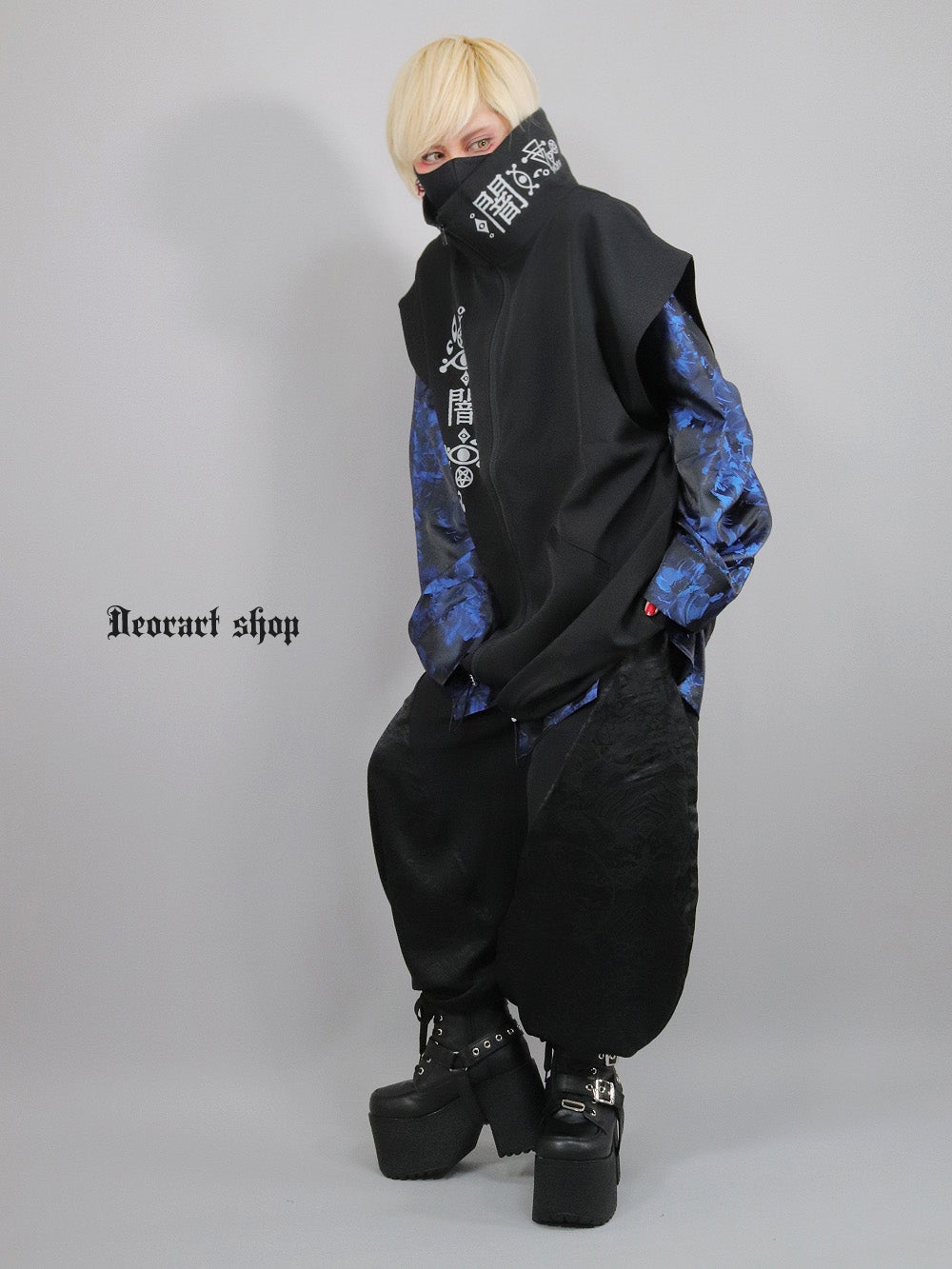 Deorart,ディオラート,地雷系,猫耳,ネコ,猫柄,サイバー,サイバーパンク,妖怪,和装,ホラー,着物,振袖,闇,漢字,原宿系,ジャージ,V系,emo,punk,rock,harajyuku,メンズ,レディース,オーバーサイズ,大きいサイズ,ゴシック,モード,ファッション,服,通販