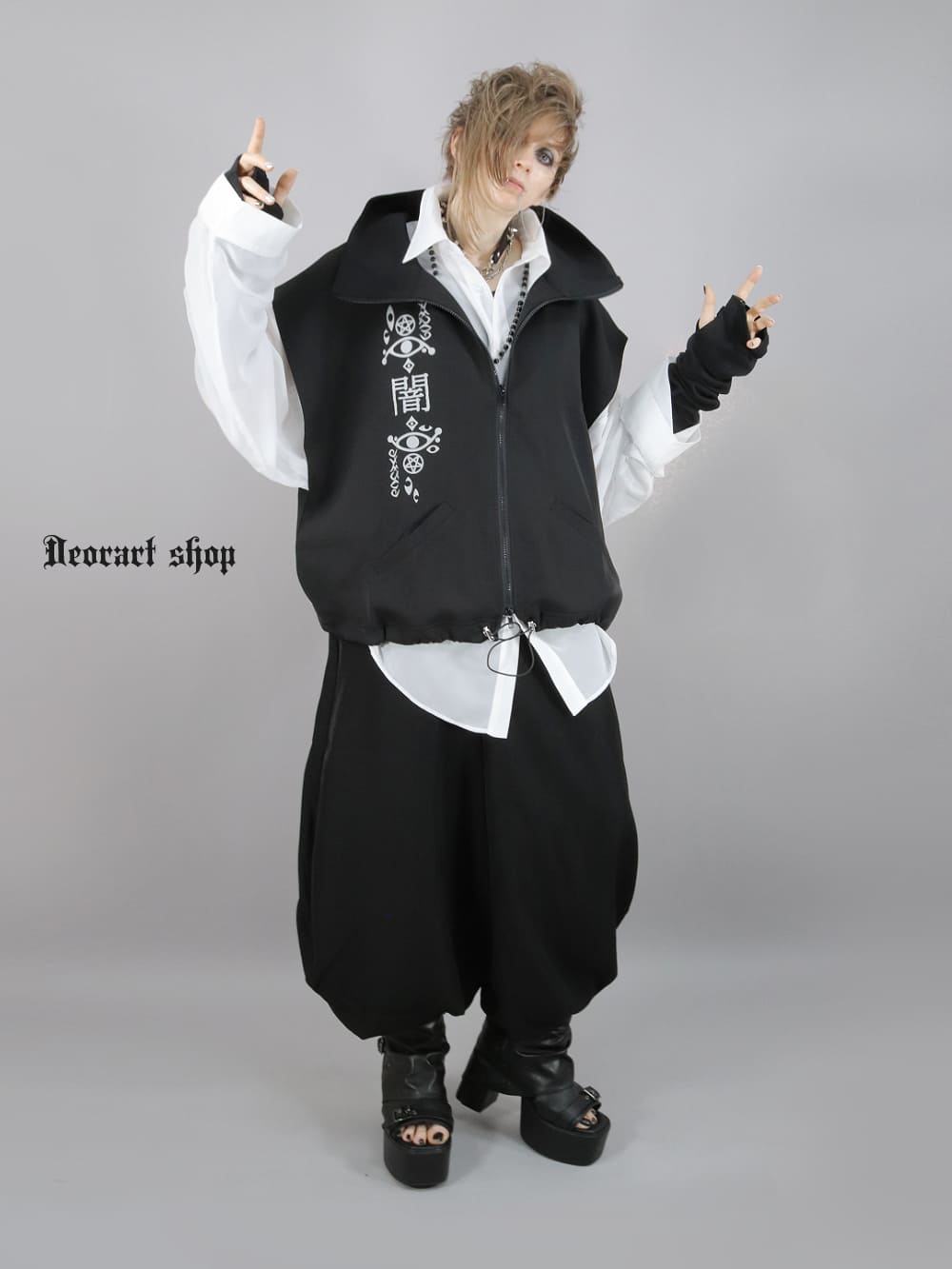 Deorart,ディオラート,地雷系,猫耳,ネコ,猫柄,サイバー,サイバーパンク,妖怪,和装,ホラー,着物,振袖,闇,漢字,原宿系,ジャージ,V系,emo,punk,rock,harajyuku,メンズ,レディース,オーバーサイズ,大きいサイズ,ゴシック,モード,ファッション,服,通販