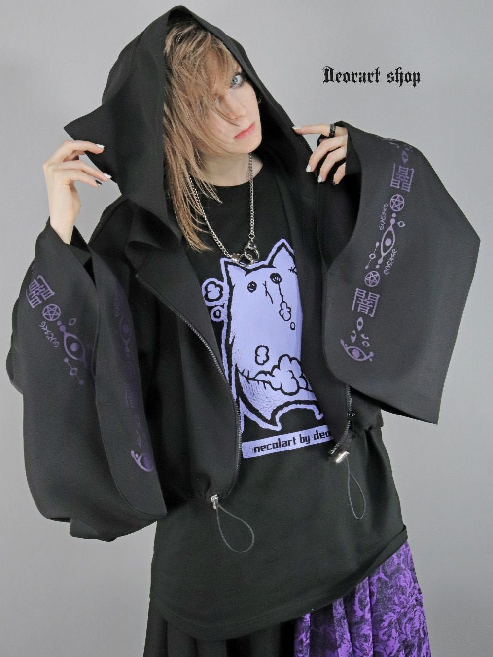 Deorart,ディオラート,地雷系,猫耳,ネコミミ,ケモミミ,パーカー,尻尾,猫柄,サイバー,サイバーパンク,妖怪,和装,ホラー,着物,振袖,闇,漢字,原宿系,ジャージ,V系,emo,punk,rock,harajyuku,メンズ,レディース,オーバーサイズ,大きいサイズ,ゴシック,モード,ファッション,服,通販