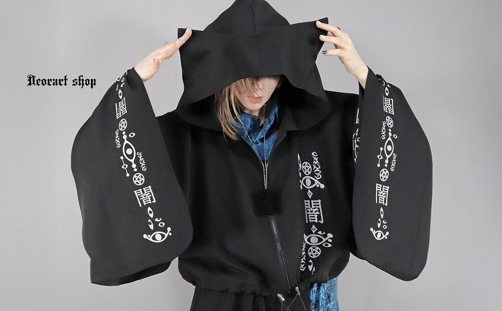 Deorart,ディオラート,地雷系,猫耳,ネコミミ,ケモミミ,パーカー,尻尾,猫柄,サイバー,サイバーパンク,妖怪,和装,ホラー,着物,振袖,闇,漢字,原宿系,ジャージ,V系,emo,punk,rock,harajyuku,メンズ,レディース,オーバーサイズ,大きいサイズ,ゴシック,モード,ファッション,服,通販