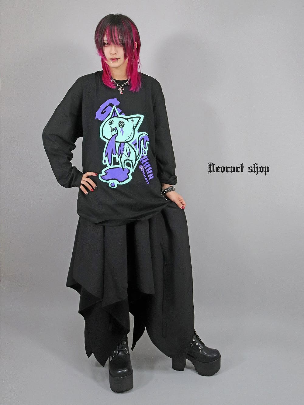 Deorart,ディオラート,通販,ゴシック,猫,キャラクター,Tシャツ,酒,病み,NECOLA,ネコラ,地雷系,オーバーサイズ,ビッグT,メンズ,レディス,通販,ファッション,サブカル,ブランド