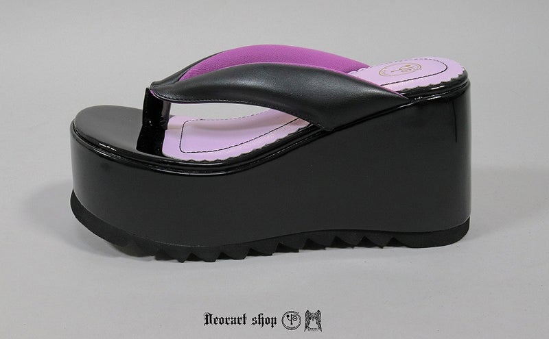 Deorart,ディオラート,通販,サンダル,下駄,鼻緒,黒,ブラック,シューズ,厚底ブーツ,ショートブーツ,かっこいい,かわいい,レディース,ゴシックファッション,V系ファッション,地雷系女子,歩きやすい,疲れにくい