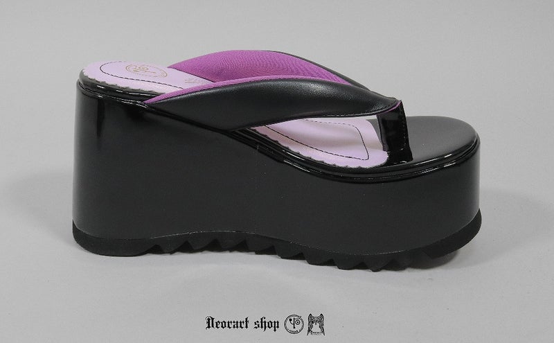 Deorart,ディオラート,通販,サンダル,下駄,鼻緒,黒,ブラック,シューズ,厚底ブーツ,ショートブーツ,かっこいい,かわいい,レディース,ゴシックファッション,V系ファッション,地雷系女子,歩きやすい,疲れにくい