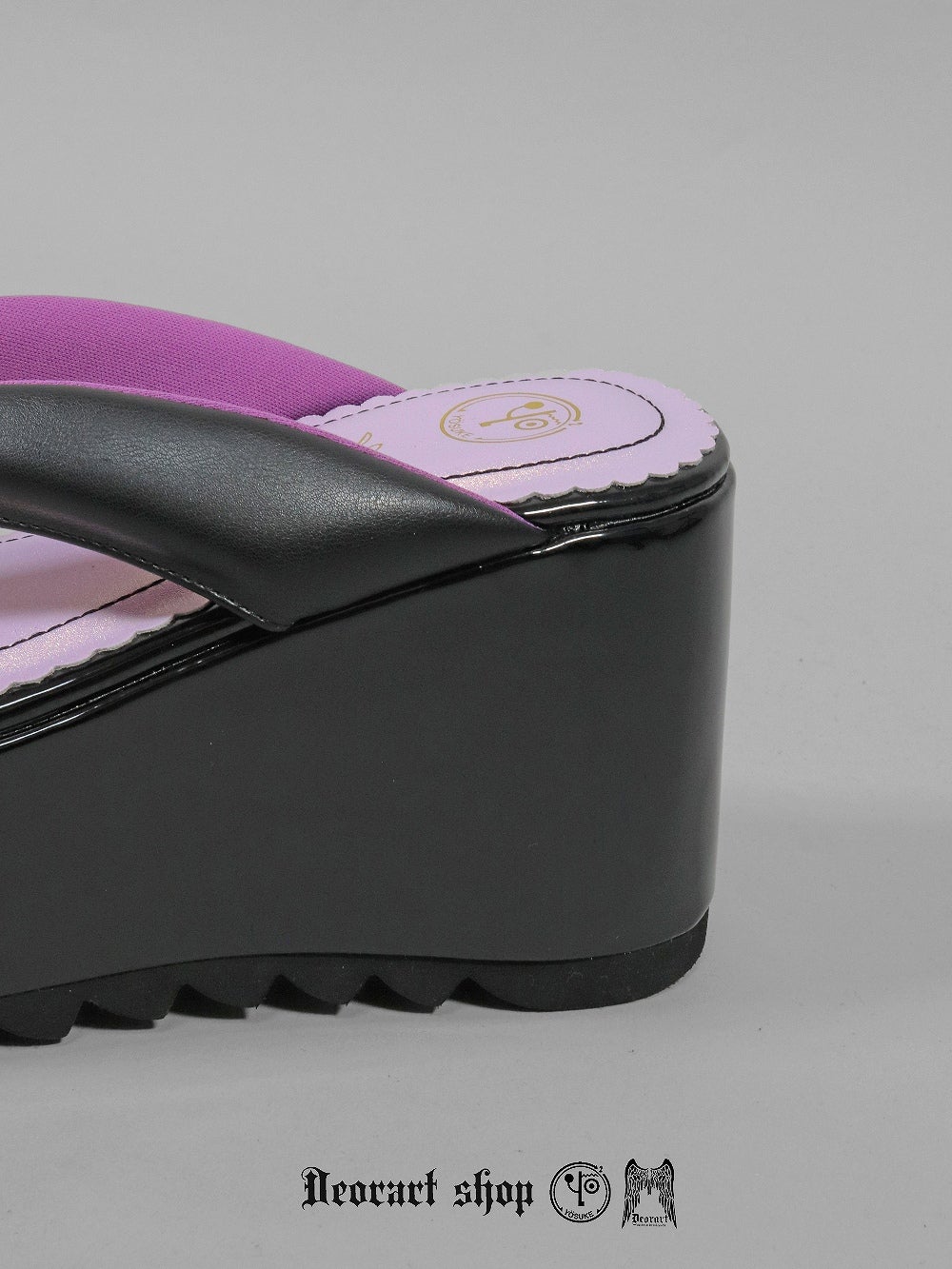 Deorart,ディオラート,通販,サンダル,下駄,鼻緒,黒,ブラック,シューズ,厚底ブーツ,ショートブーツ,かっこいい,かわいい,レディース,ゴシックファッション,V系ファッション,地雷系女子,歩きやすい,疲れにくい
