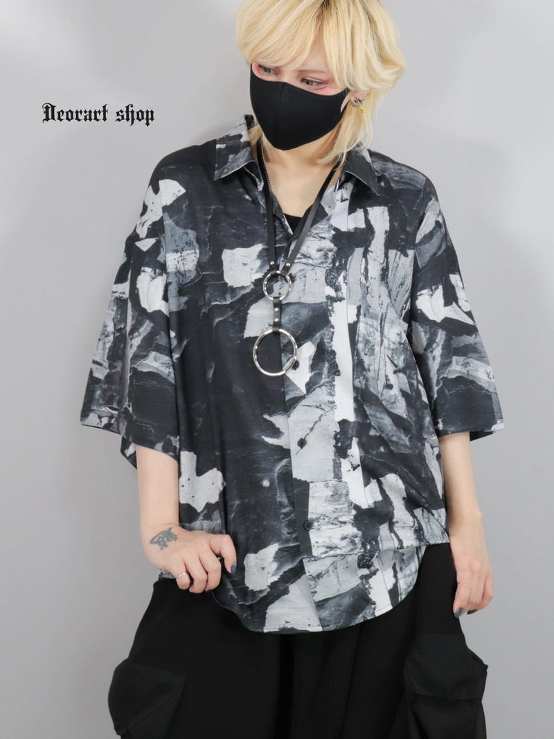 Deorart,ディオラート,グランジ,モノトーン,モード,個性派,総柄シャツ,V系シャツ,パーティ,ドレスアップ,オーバーサイズ,メンズ,レディス,おしゃれ,カッコイイ,地雷系,ホスト,ライブ衣装,通販