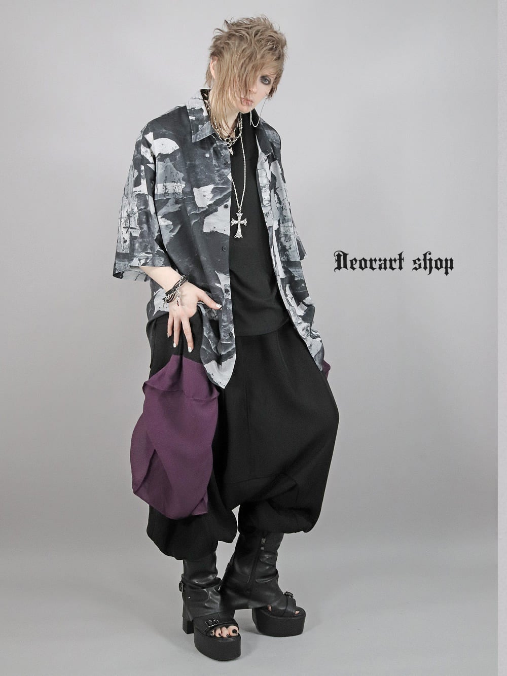 Deorart,ディオラート,グランジ,モノトーン,モード,個性派,総柄シャツ,V系シャツ,パーティ,ドレスアップ,オーバーサイズ,メンズ,レディス,おしゃれ,カッコイイ,地雷系,ホスト,ライブ衣装,通販