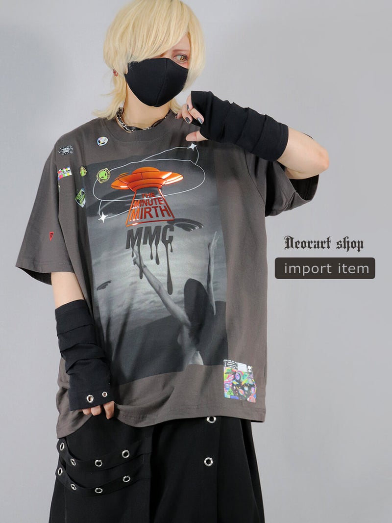 Deorart,ディオラート,通販,レトロ,Y2K,ファッション,Tシャツ,オーバーサイズ,BIGサイズ,古着,ヴィンテージ,日本未発売,サイバーポップ,サイバーファッション,ゴス,ゴシック,UFO,オカルト,平成レトロ,メンズ,レディス,V系,emo,punk,cyber,japan,fashion,rock,harajyuku,大きいサイズ,モード,服