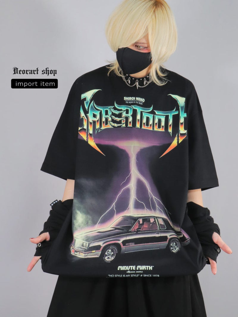 Deorart,ディオラート,通販,レトロ,Y2K,ファッション,Tシャツ,オーバーサイズ,BIGサイズ,古着,ヴィンテージ,日本未発売,クラシックカー,ヒストリックカー,レトロカー,メタルバンド,落雷,かみなり,サンダー,プリントT,平成レトロ,メンズ,レディス,V系,emo,punk,cyber,japan,fashion,rock,harajyuku,大きいサイズ,モード,服