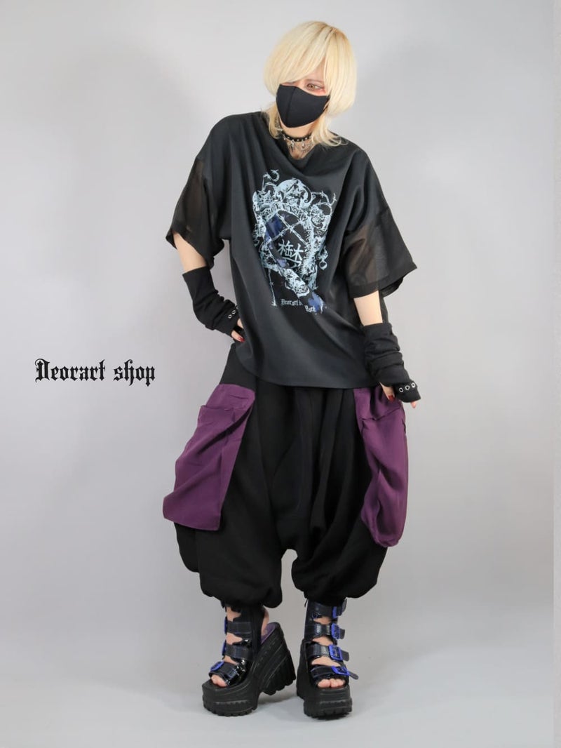 Deorart,ディオラート,通販,地雷系,原宿系,鬱,漢字T,メッセージT,ホラー,ファッション,Tシャツ,オーバーサイズ,BIGサイズ,ゴス,ゴシック,メンズ,レディス,V系,goth,emo,punk,cyber,kanji,japan,fashion,rock,harajyuku,大きいサイズ,モード,服