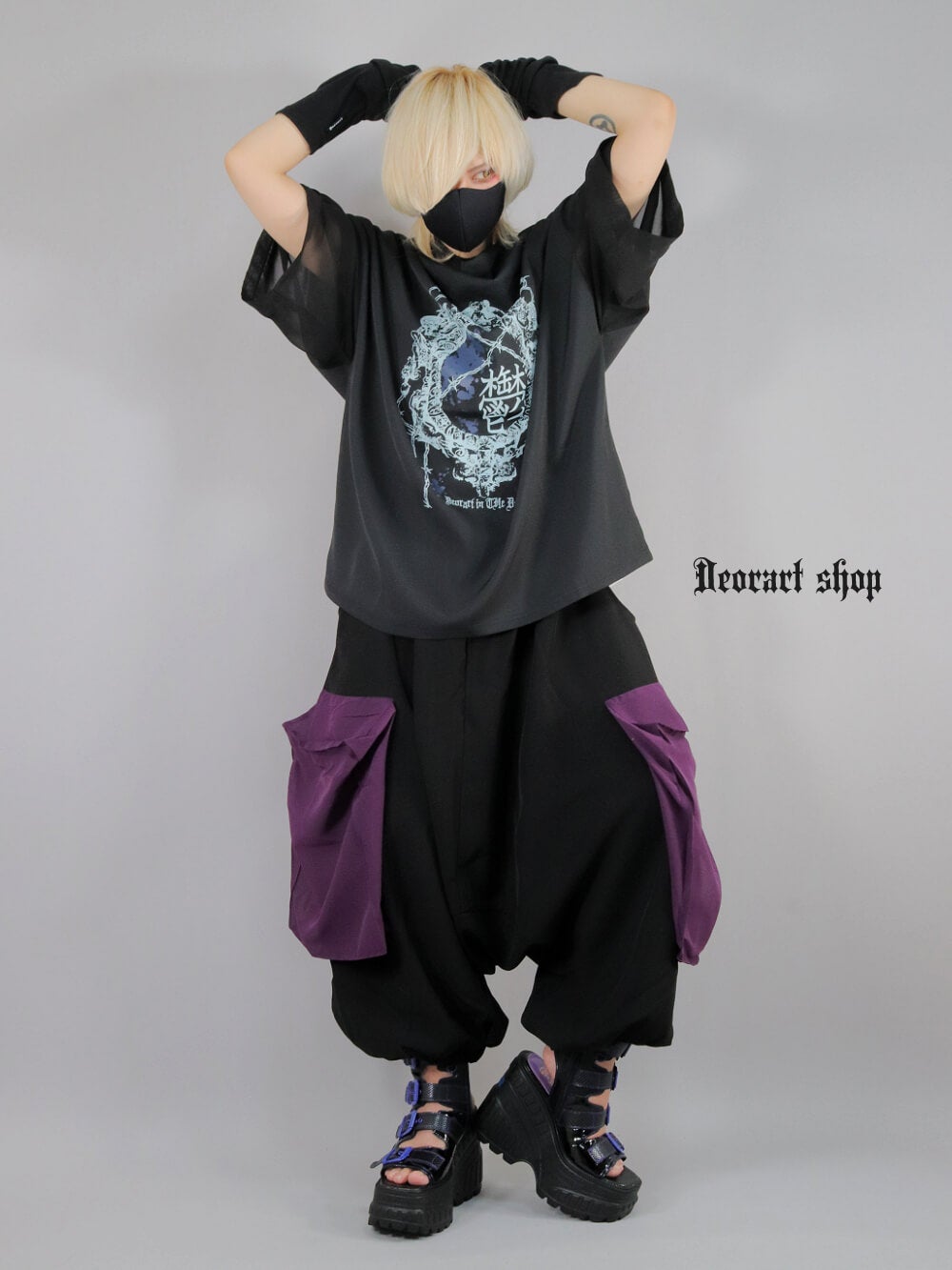 Deorart,ディオラート,通販,地雷系,原宿系,鬱,漢字T,メッセージT,ホラー,ファッション,Tシャツ,オーバーサイズ,BIGサイズ,ゴス,ゴシック,メンズ,レディス,V系,goth,emo,punk,cyber,kanji,japan,fashion,rock,harajyuku,大きいサイズ,モード,服
