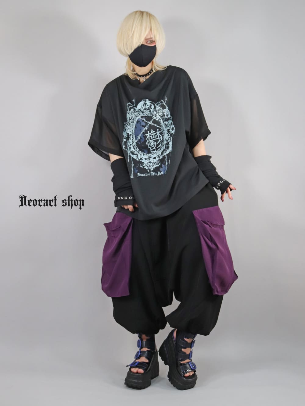 Deorart,ディオラート,通販,地雷系,原宿系,鬱,漢字T,メッセージT,ホラー,ファッション,Tシャツ,オーバーサイズ,BIGサイズ,ゴス,ゴシック,メンズ,レディス,V系,goth,emo,punk,cyber,kanji,japan,fashion,rock,harajyuku,大きいサイズ,モード,服