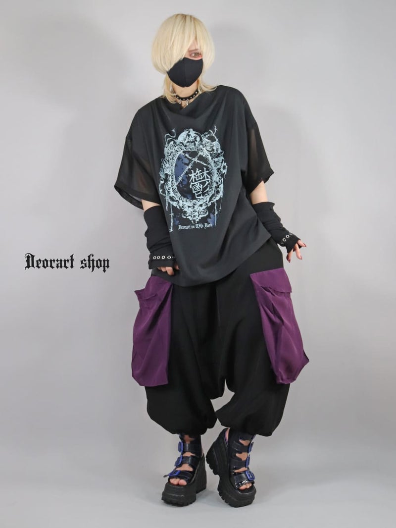 Deorart,ディオラート,通販,地雷系,原宿系,鬱,漢字T,メッセージT,ホラー,ファッション,Tシャツ,オーバーサイズ,BIGサイズ,ゴス,ゴシック,メンズ,レディス,V系,goth,emo,punk,cyber,kanji,japan,fashion,rock,harajyuku,大きいサイズ,モード,服